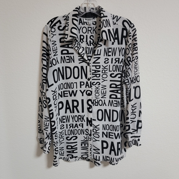 Mishca Button Front Roll Tab Sleeve Paris London New York Blouse - Picture 1 of 4